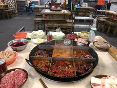 -重庆老火锅王(西安北路店)
