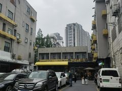-布丁严选酒店(杭州武林西湖文化广场地铁站店)