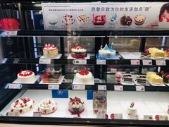 面包甜点陈列柜-巴黎贝甜(周浦海印店)