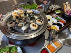 -围炉肉舍•炭烤活鳗•丹东海鲜烤肉(步行街店)