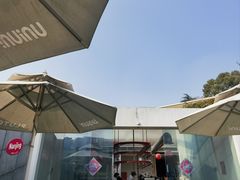 -UNI UNI(环亚凯瑟琳店)