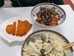 招牌黄鱼面-明呈黄鱼面馆(斜土路店)