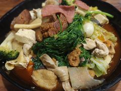 -万记麻辣烫国展总店