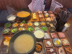 -银米·云南传统过桥米线(双廊黑金冠店)