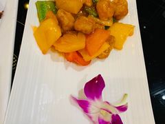 菠萝咕噜鸡-玉兰苑一等茶餐厅