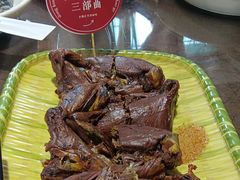 -东口码头·烧鸽子·鱼头泡饼·地方菜(金鹰悦城店)