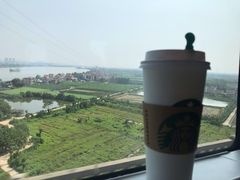 -星巴克(广州南站A18检票口楼上)