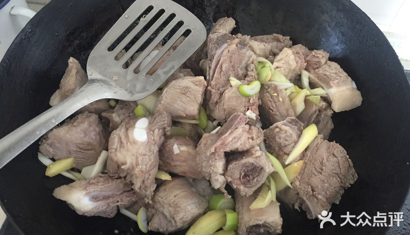 老少皆宜香气超级扑鼻的红烧排骨