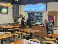 -裕兴记·蟹黄面馆养育巷精选店面馆