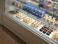 面包甜点陈列柜-好利来(高新枫叶广场店)