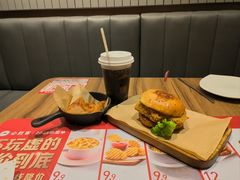 -必胜客(欢乐颂店)