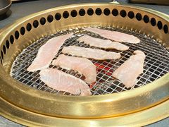 -铭牛烧肉·和牛海鲜自助(高新月牙湖店)