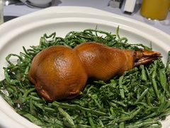 葱烤脆皮葫芦鸭-屋里厢上海菜馆