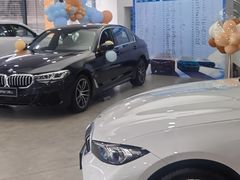 -上海宝信宝马4S店