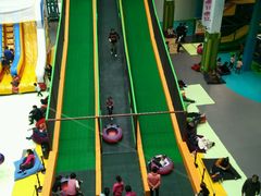 -蒙特利亲子乐园