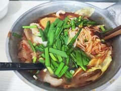 -铁锅哥米线