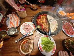 -萍姐火锅·公路夜市(武汉首店)