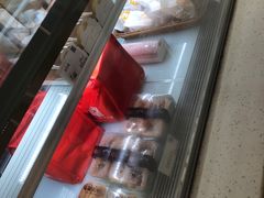 -顶东面包花园·生日蛋糕(世博店)