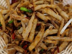 -江城燕子大排档(江汉路步行街店)