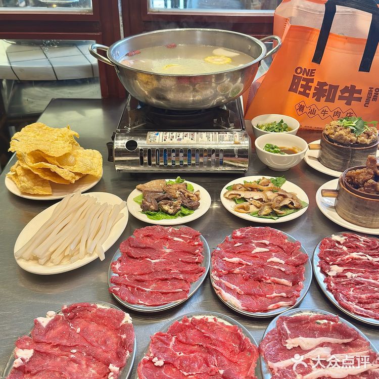 这家全球🌏有肉源的牛肉火锅的肉感确实不一样