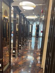 点击看大图 -八佰伴8008星级形象店