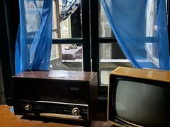 -荒岛实景沉浸密室(江汉路1店)