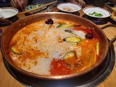 -洱火云南酸菜牛肉火锅(石景山当代商城店)