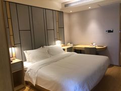 -全季酒店(上海金桥路地铁站店)