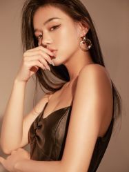 -Eling伊林彩妆·化妆培训(河西奥体店)