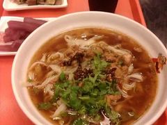-顺溜·手工刀削面·黑金店(铜锣湾店)