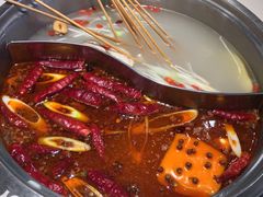 经典鸳鸯锅底-燃尖儿自助串串火锅(新业广场店)