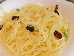 -严记小天府酸菜鱼(西四路店)