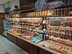 面包甜点陈列柜-金凤成祥(东直门现烤面包店)