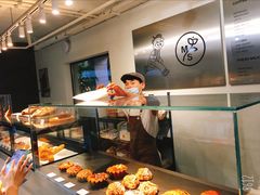 面包甜点陈列柜-Money Shops(愚园路店)