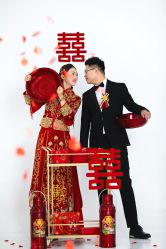 -蒙太奇婚纱摄影(万达店)