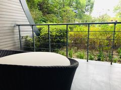 -上海滴水湖皇冠假日酒店