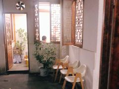 等位区-浮何烤铺(桐梓林店)