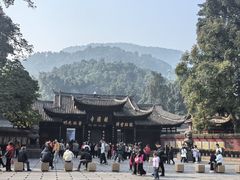 -峨眉山报国寺