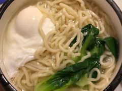 -尚尚仙·酸汤猪手·猪肚鸡火锅(华联万柳购物中心店)