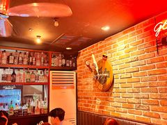 -BHC炸鸡(明洞总店)