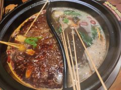 -牛小嫩串串火锅(老国贸总店)