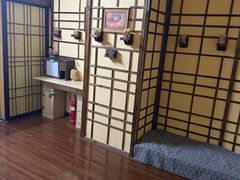 -荒岛实景沉浸密室(江汉路1店)