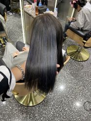 -Tloml salon