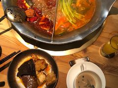 -湊湊火锅·茶憩(杭州湖滨银泰in77店)