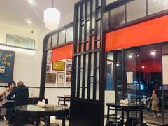 大堂-十八家面馆(均瑶店)