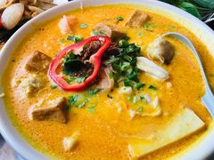 -大头虾越式风味餐厅(光明广场店)