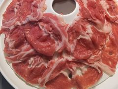 大刀切鲜羊上脑-南门四季铜锅涮肉(大屯·北苑店)