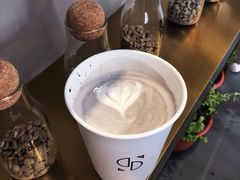 黑芝麻牛轧糖拿铁-KYO COFFEE(胶州路店)