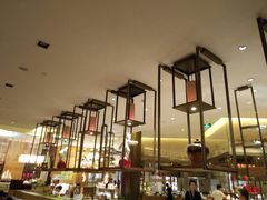 -华邑酒店·鲜艳全日自助餐厅