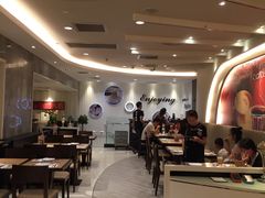 大堂-必胜客(WOW中心城店)